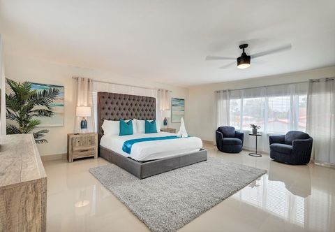 Others Family-Friendly Beach House, Steps to Beach