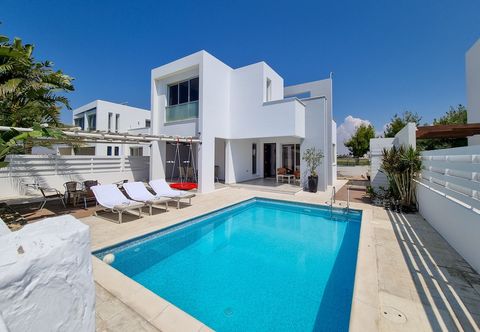 Others Private Pool Villa Next to the Beach
