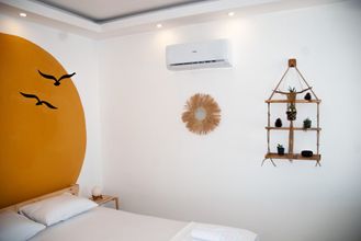 기타 4 Akropol Boutique