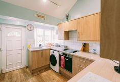 Lain-lain 7 Cozy Scarning Apartment for Three