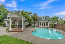 其他 Orting Manor - Charming And Historic! 6 Bedroom Residence by Redawning