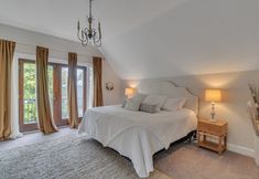 其他 6 Orting Manor - Charming And Historic! 6 Bedroom Residence by Redawning