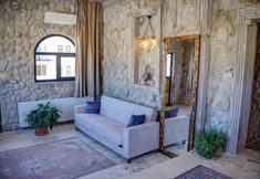 Others 4 Ala Stone House