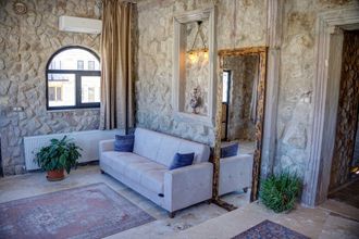 Others 4 Ala Stone House