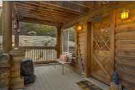 Lainnya Cozy, Family-Friendly Log Cabin - Home #152 3 Bedroom Home by RedAwning