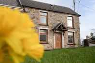 Others Lovely 3-bed Cottage in the Quiet Hamlet of Horeb