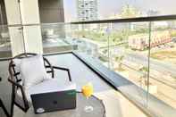 Lainnya Amazing Living Park View JVC -1bed With Balcony