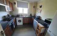 Others 3 Homely 1 Bedroom Apartment in Beckton With Parking