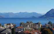 Lain-lain 2 Terrace Lake View apt in Stresa With Lake View