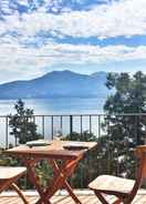 Room Gioia Apartment With Lake View and Pool in Oggebbio