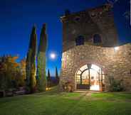 Lainnya 7 Typical Stone House Looking Banfi Wineries