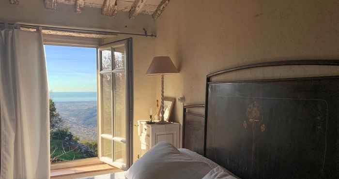 Others Il Podere di Metato Restored Tuscan Farmhouse With Pool With Views of Hills and Sea