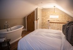 Others 4 The Cotley Inn