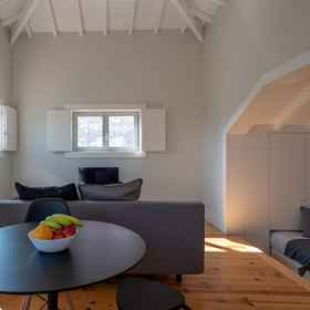 Room 1 Oporto Rooftop Studio by Vacationy, Khách sạn St. Ignatius Zoo