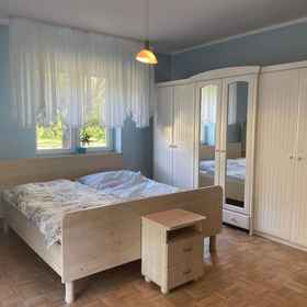 Room1湖畔別墅23-花園-停車場-派對OK,戈莱纽夫县飯店