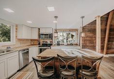 Others 5 78mbr - Wood Stove - Wifi - Pets Ok - Bbq - Sleeps 6 1 Bedroom Home by RedAwning