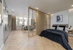 Others 4 Covent Garden Piazza by Stayo