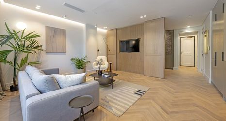 Others 2 Covent Garden Piazza by Stayo