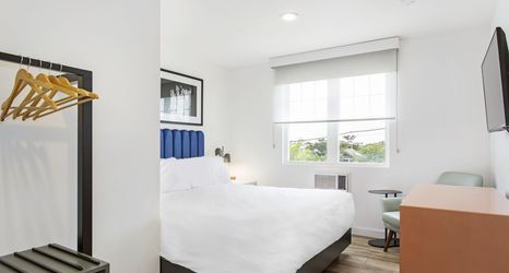 Others 2 Grove Hotel