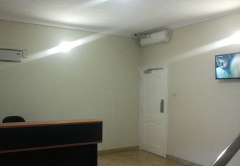 อื่นๆ DAKS HOTEL KIRINYA