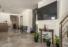 其他 3 Olive Tree Gündoğan