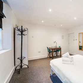 Primary image 1 Oakfield Place Townhouse, Castle Park Hotels