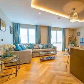 Primary image 1 No. 35, Hotel City of York