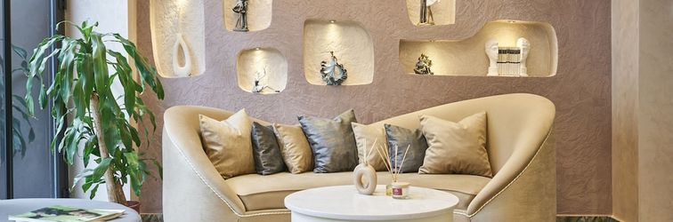 Lain-lain actuel life hotel