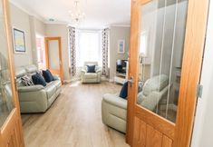 Others 4 Lobster Pot Retreat