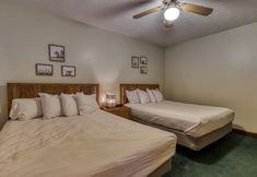 その他 3 Pinecrest Townhomes