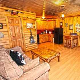 Room1Diamonds Old West,Parker Creek Bend Cabins飯店