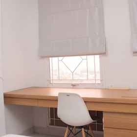 Room 1 Homey And Cozy Stay Studio Apartment At Patraland Urbano, Khách sạn Bến xe Kayuringin