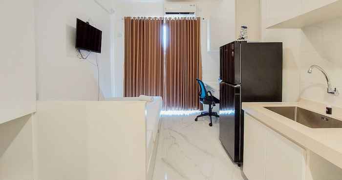 Lainnya Cozy Living Studio Room At Sky House Bsd Apartment