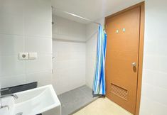 Others 7 Homey Furnished Studio At Beverly Dago Apartment