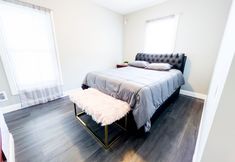 Others 3 The Cedar Chateau