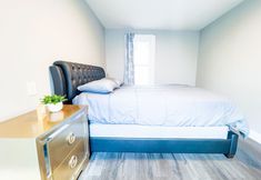 Others 3 The Griffon House