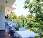 Others 2 Sanders Rio Gardens - Well-planned Studio With Shared Pool and Terrace