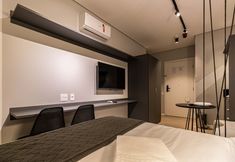 其他 4 Charlie Houx Pinheiros