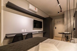 其他 4 Charlie Houx Pinheiros