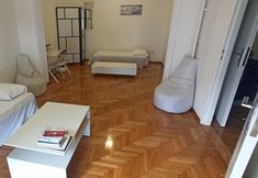 其他 4 Chris's Athens Home in the Center of Everything