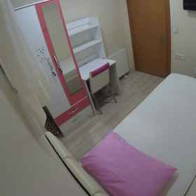 Room 1 Only Females - Bakirkoy Ladies Hostel, Bakirkoy Hotels