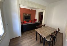 อื่นๆ 7 Segatur Apartments