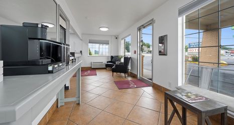 Lain-lain 2 Quincy INN and Suites