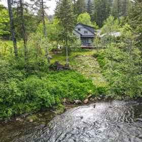 Primary image 1 River House Retreat 2 Bedroom Home by Redawning, Washington Hotels