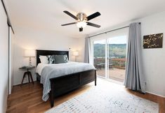 其他 3 Point Lyle 3 Bedroom Home by RedAwning