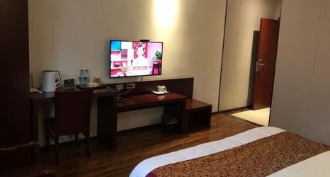 Lainnya 2 Ziranfeng Fashion Hotel (Congjiang Food Street)