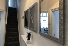 其他 7 Bright Spacious 3-bed With Office & Patio, Preston