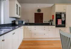 อื่นๆ 7 Swandown, 9 Kittwhistle