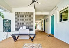 Others 4 Waterfront Studio Hollywood Boardwalk Pool