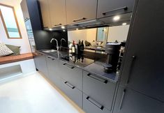 Others 7 Design led 1 Bedroom Flat in Buzzing Queens Park